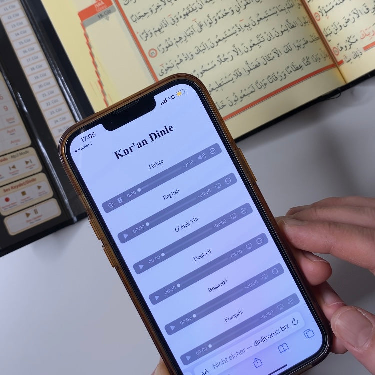 Personalisierter Kaaba Design Samt Koran