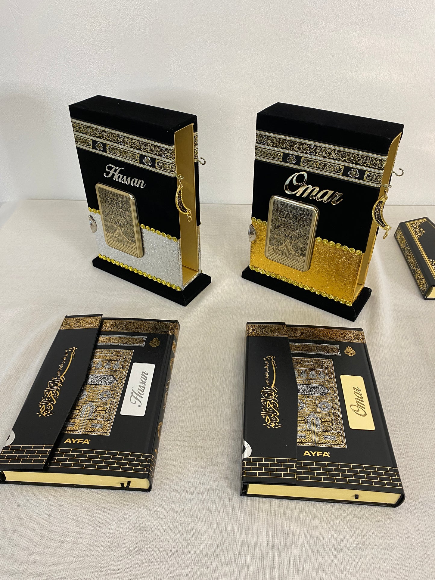 Personalisierter Kaaba Design Samt Koran