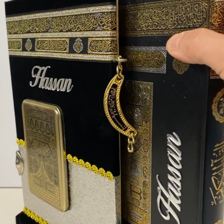 Personalisierter Kaaba Design Samt Koran