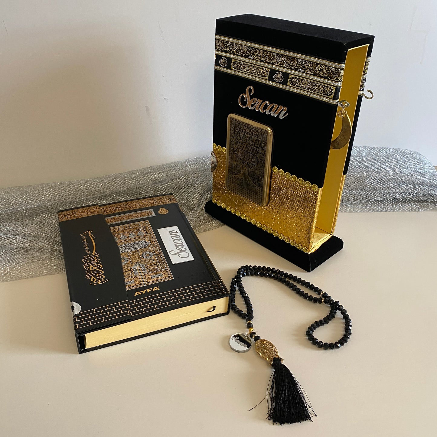 Personalisierter Kaaba Design Samt Koran