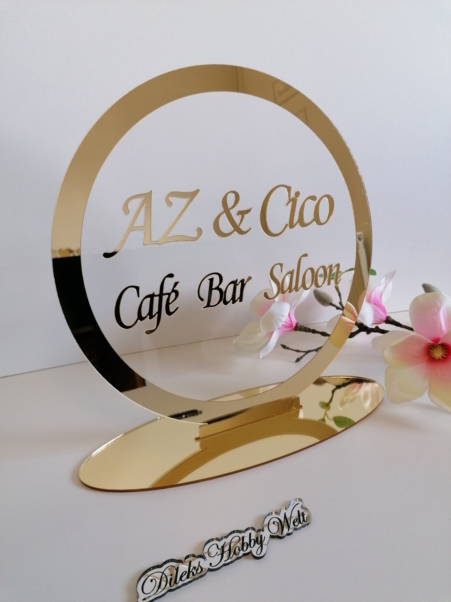 Namensaufsteller mit Logo Kreis mit Standfuß