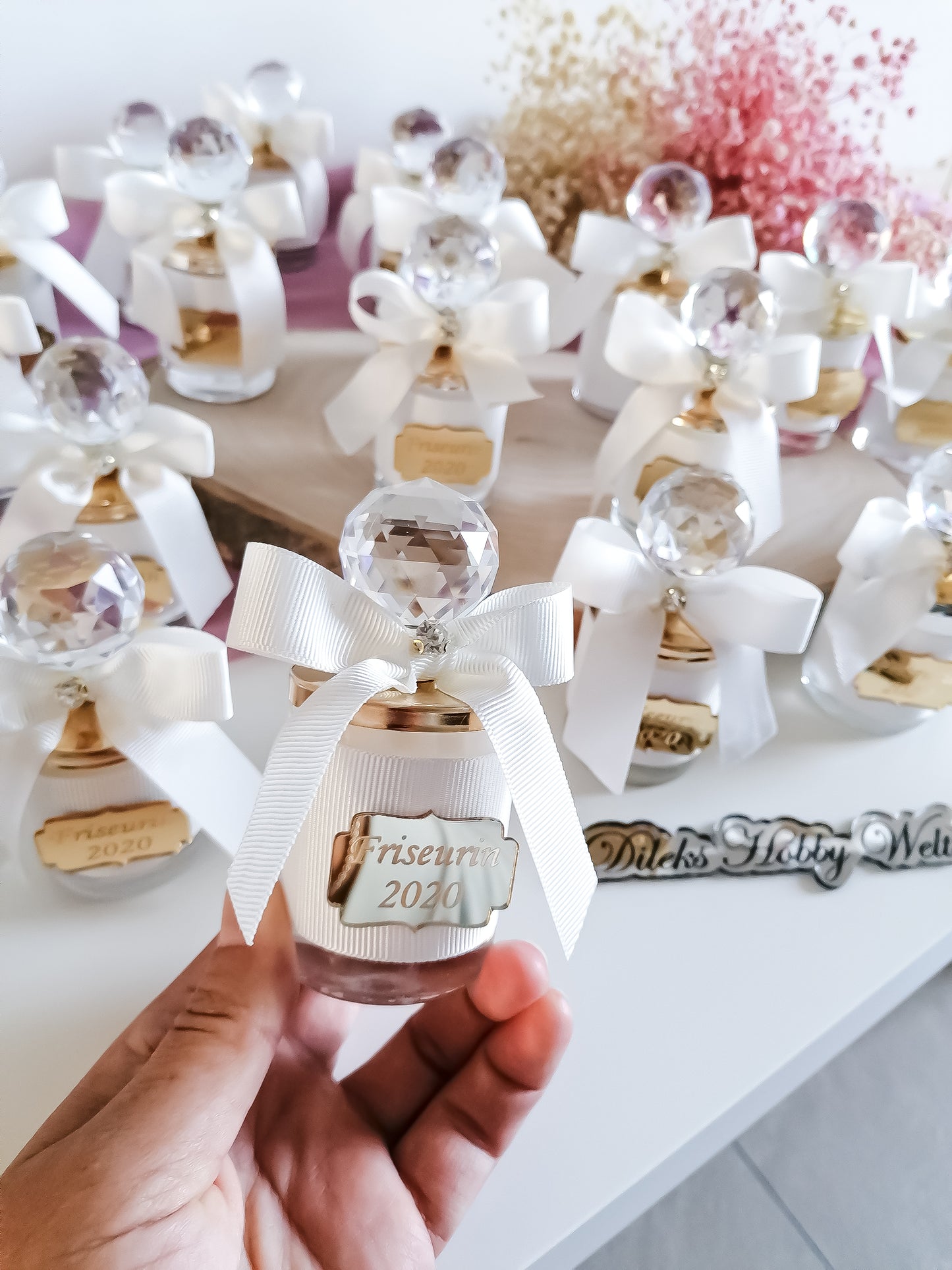 Gastgeschenke Kerzen Fläschchen mit Schleife