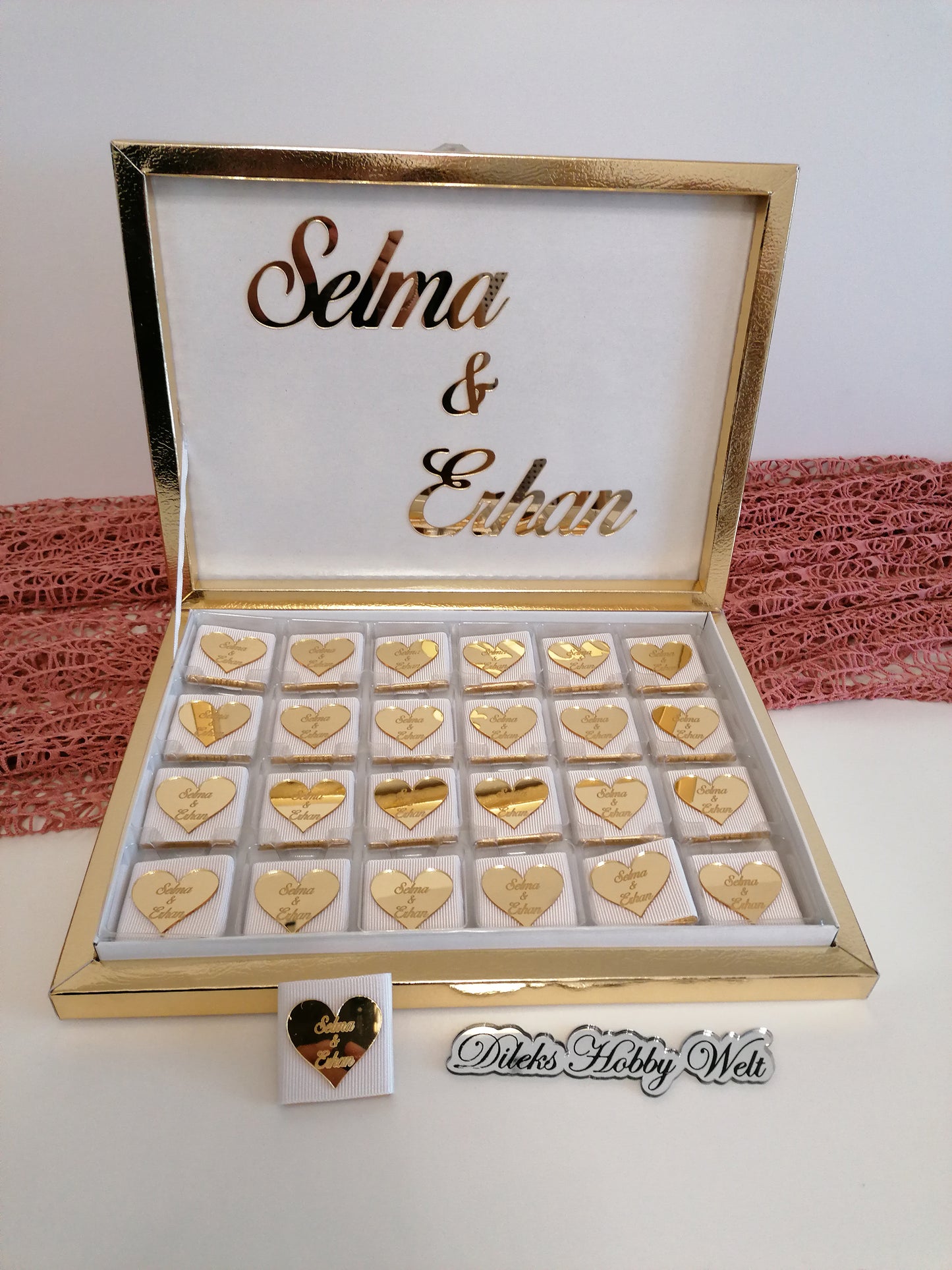 Schokobox White Flowers with heart