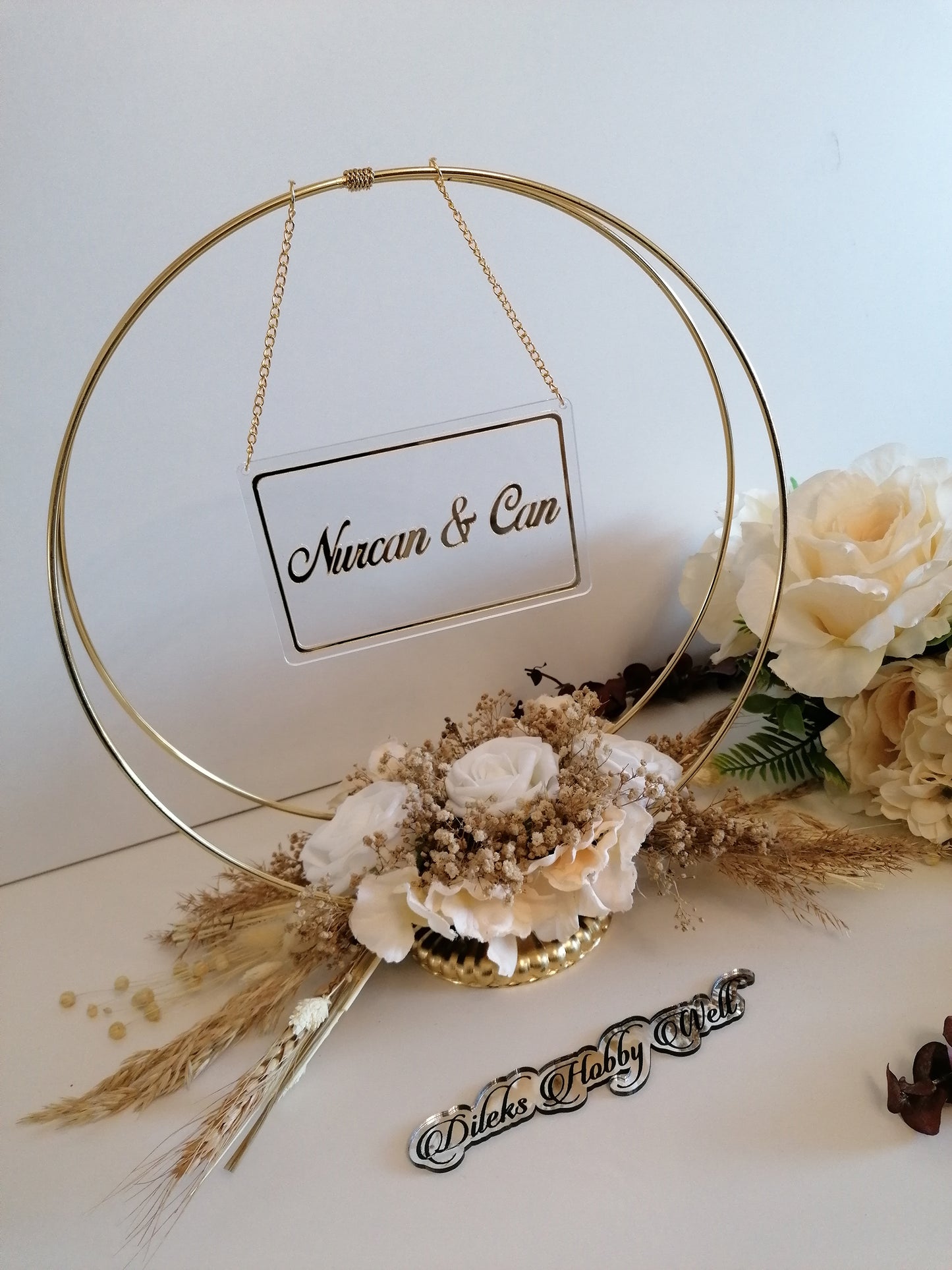 Namensaufsteller mit Trockenblumen Ringe Model 2