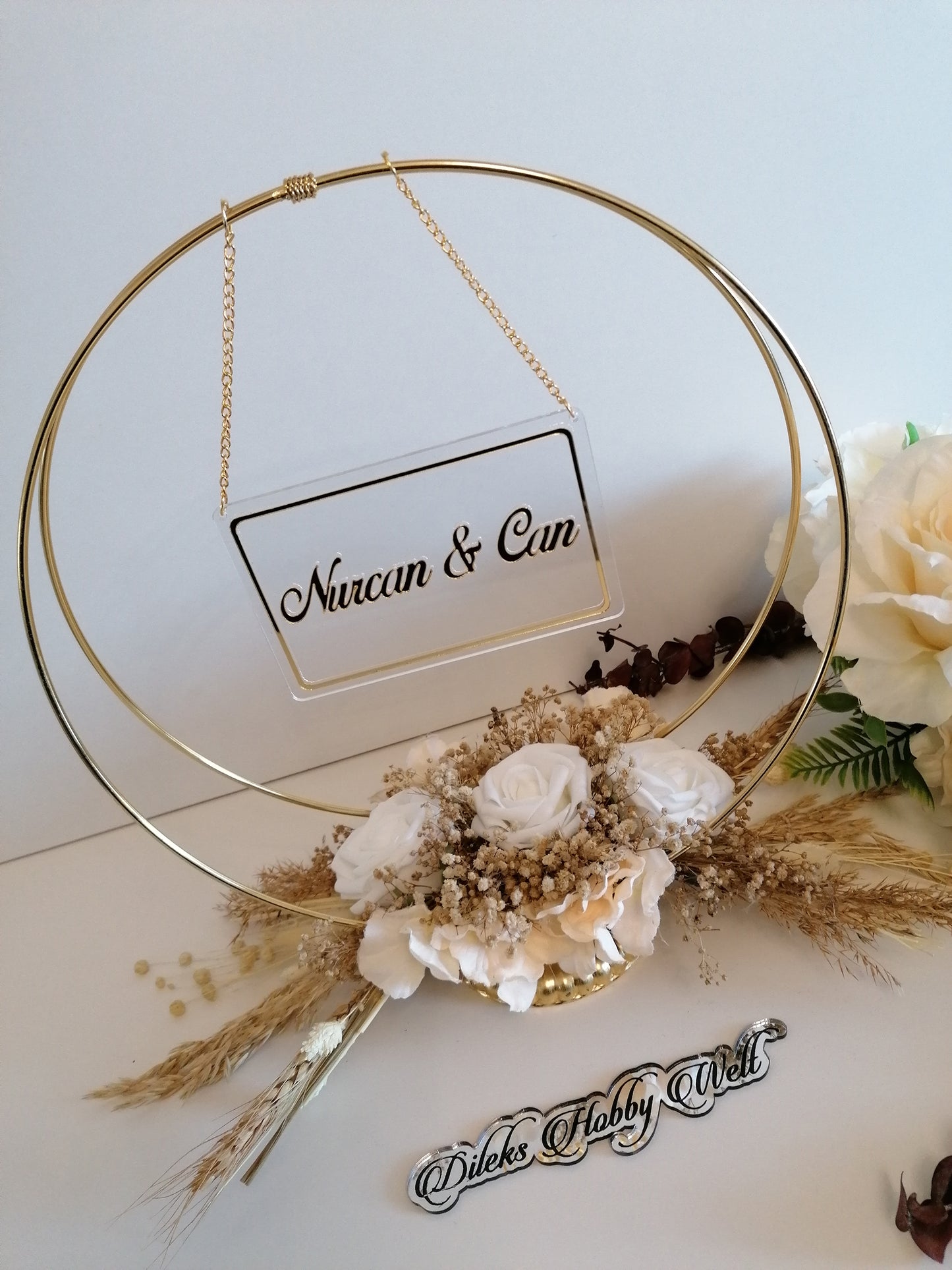 Namensaufsteller mit Trockenblumen Ringe Model 2