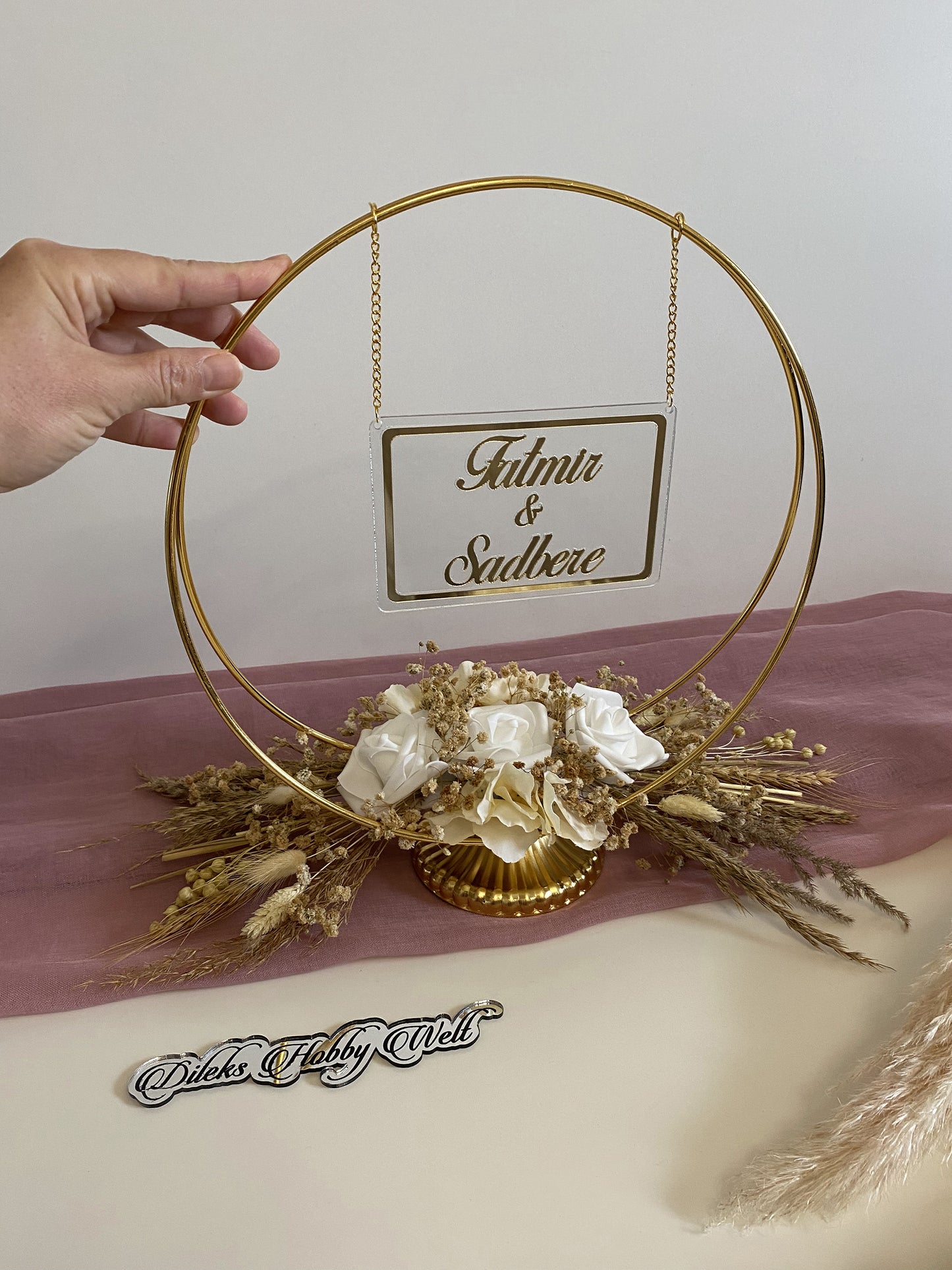 Namensaufsteller mit Trockenblumen Ringe Model 2