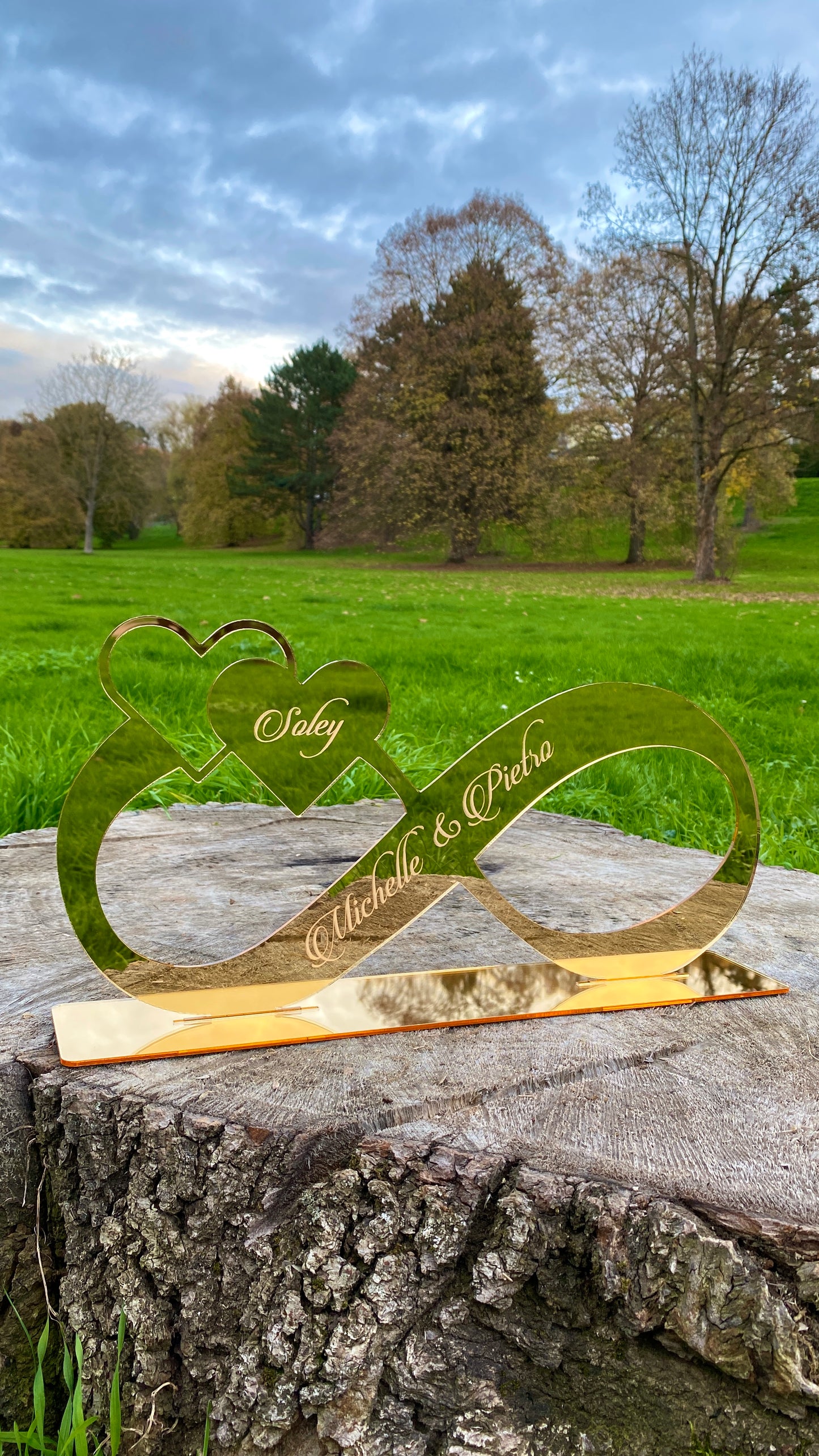 Unendlichkeitszeichen aus Plexiglas Model 1