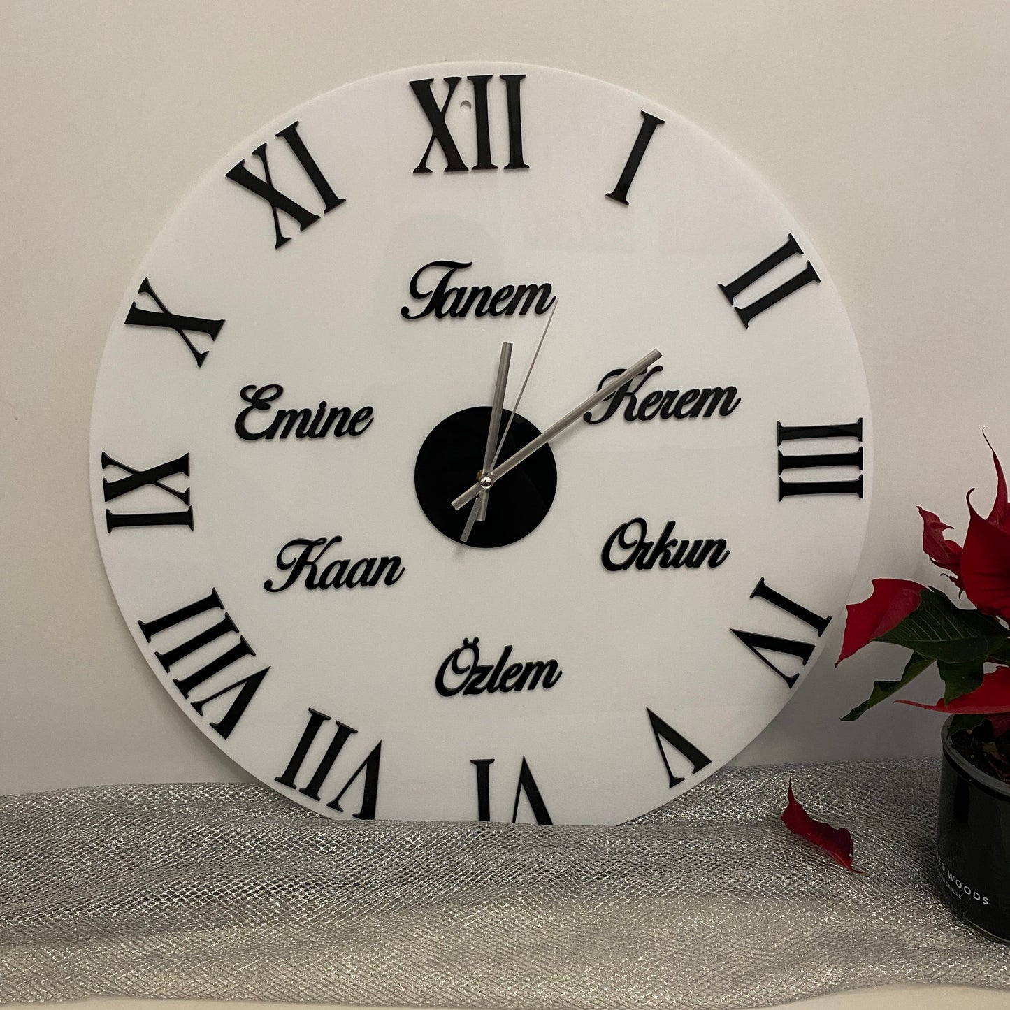 Wanduhr Hochglanz - Weiß mit römische Zahlen