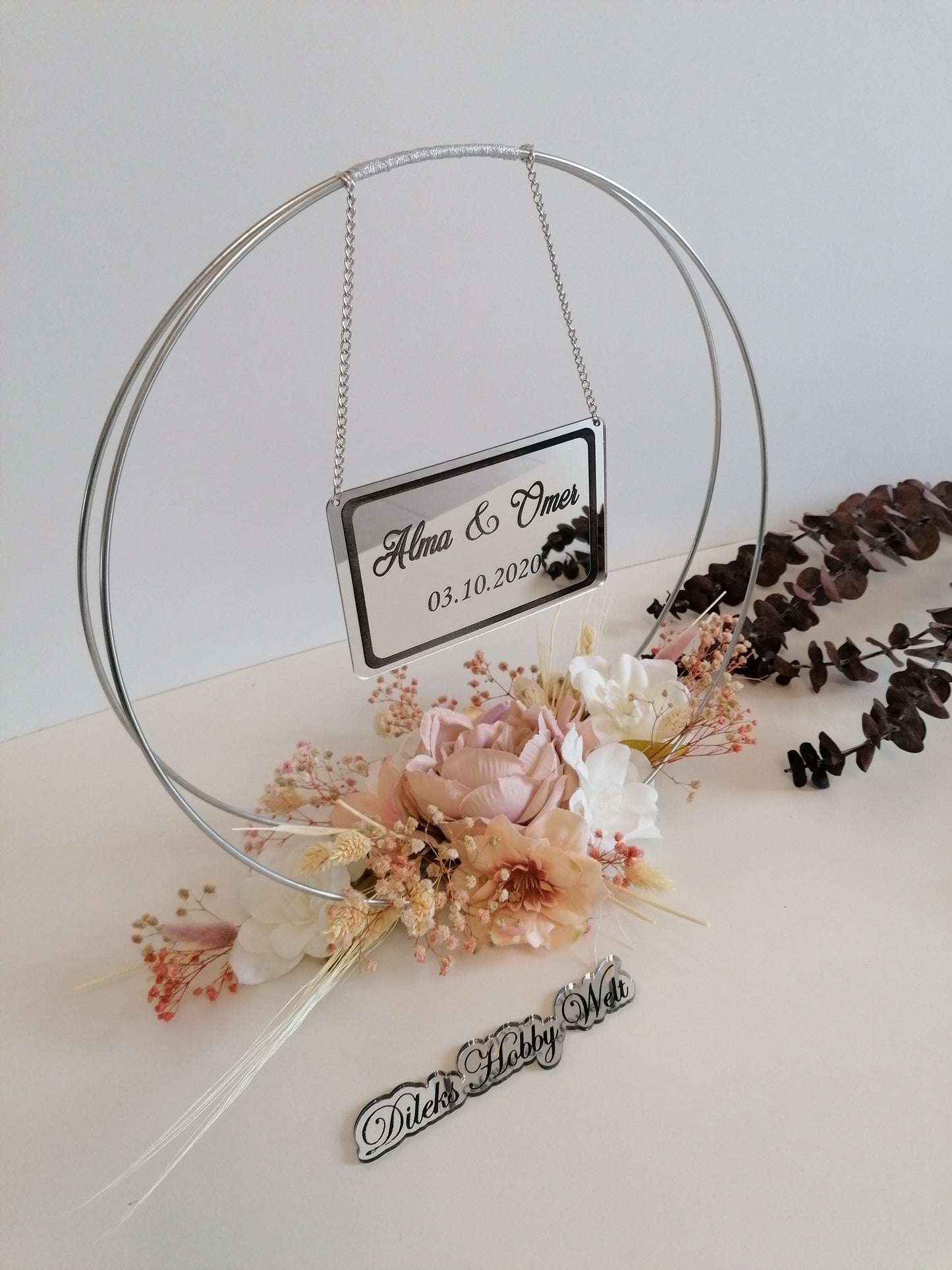 Namensaufsteller mit Trockenblumen Ringe Model 8