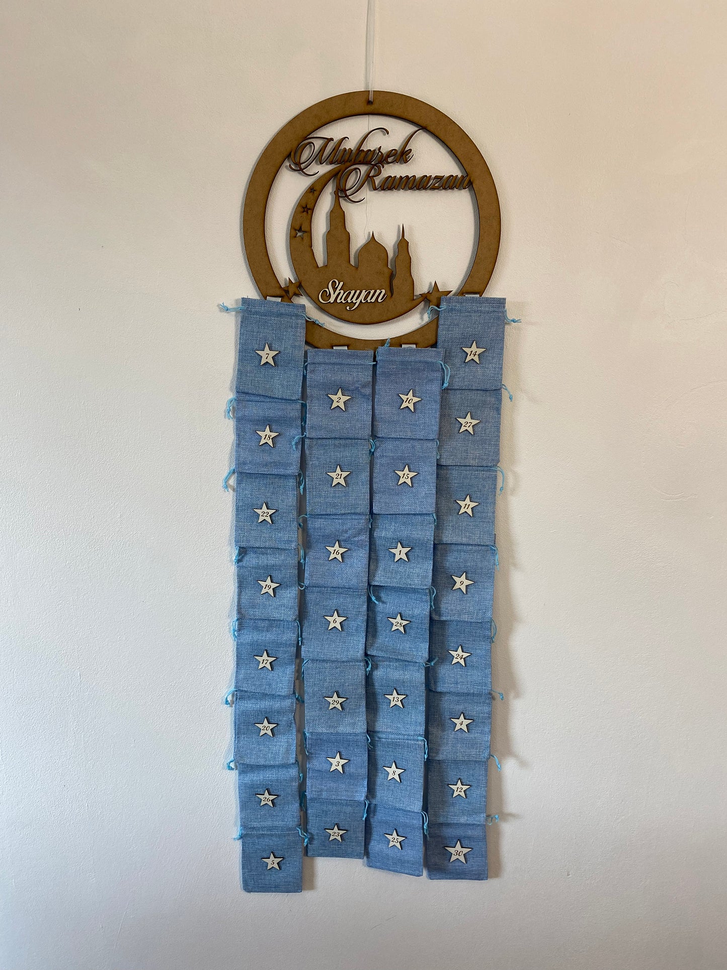 Ramadankalender Model 3 MDF - verschiedene Säckchenfarben